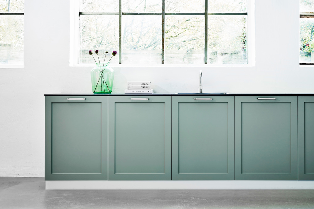 Billede af Furnipart - Rattan - greb i Zink Inox look CC160mm L168mm B14,2mm H31mm